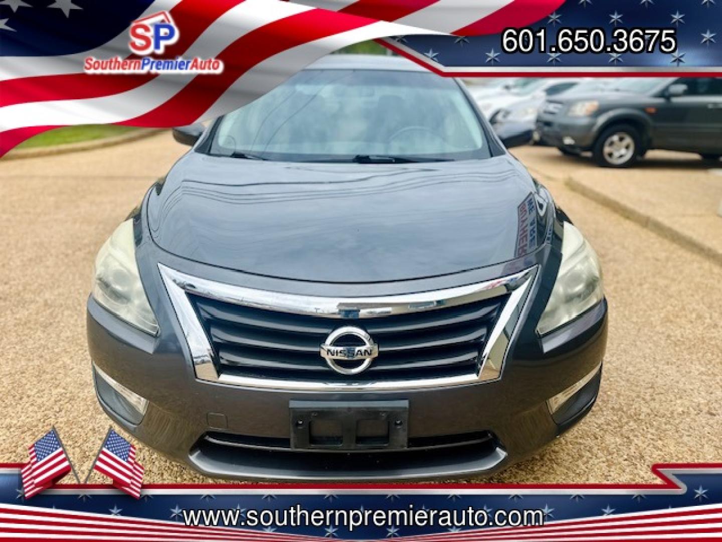 2013 GRAY NISSAN ALTIMA 2.5; 2.5 S; 2 (1N4AL3AP0DC) , located at 922 W. Beacon St., Philadelphia, MS, 39350, (601) 650-3675, 32.770447, -89.127151 - Photo#1